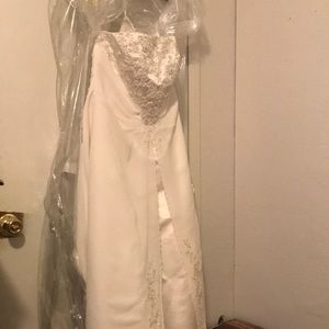 Wedding dress